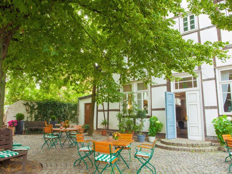 Landgasthaus & Hotel Lindenhof Konigslutter Bagian luar foto