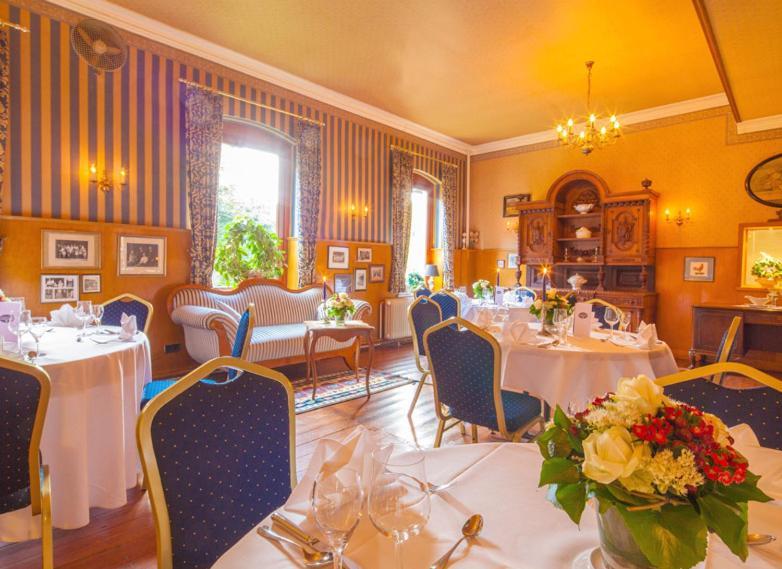 Landgasthaus & Hotel Lindenhof Konigslutter Bagian luar foto