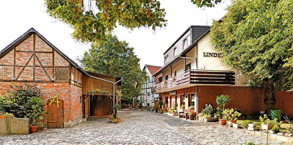 Landgasthaus & Hotel Lindenhof Konigslutter Bagian luar foto